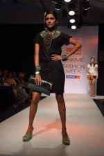 Model walk the ramp for Sannam Chopra Talent Box show at Lakme Fashion Week Day 2 on 4th Aug 2012 (45).JPG